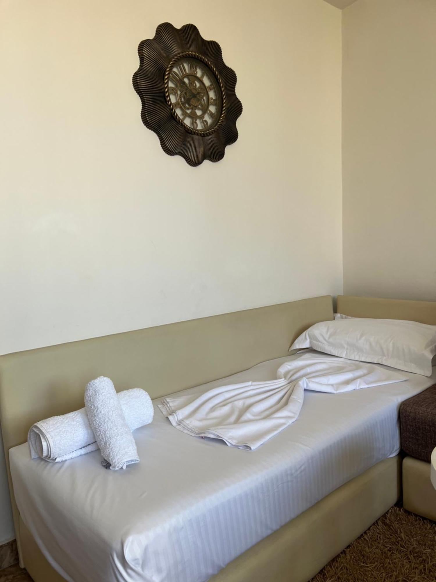 Tirana Center Tourist Apartment Exterior foto